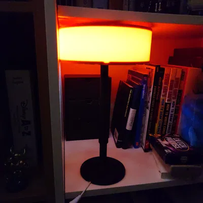 Đèn Bàn Tái Chế Từ Cuộn Dây Prusament