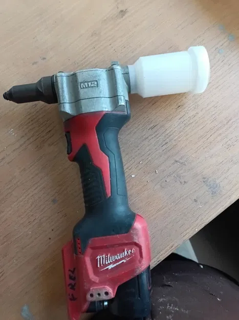 HỘP ĐỰNG ĐINH TÁN MILWAUKEE - PHIÊN BẢN TPU - Image 1