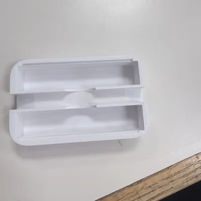 Hộp Đựng Xúc Xắc và Bút Chì Bằng Hộp Kẹo Bạc Hà