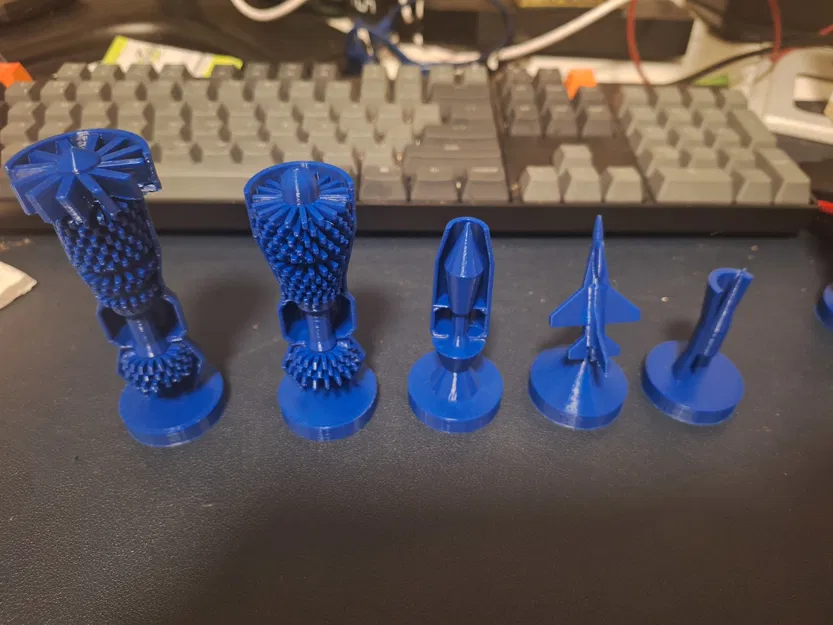 Bộ Cờ Vua Chủ Đề Động Cơ Phản Lực - Image 3