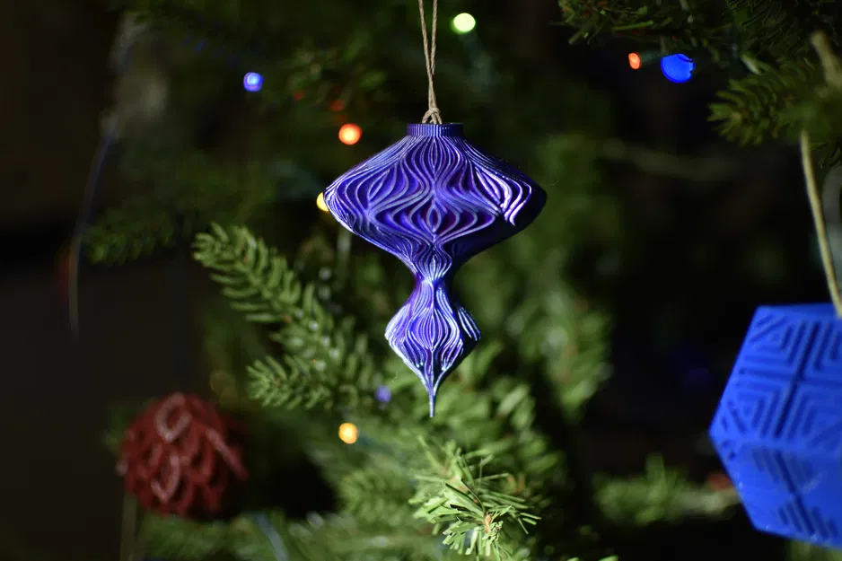 Quả Châu Giáng Sinh Sóng Hành 2025 - Image 2