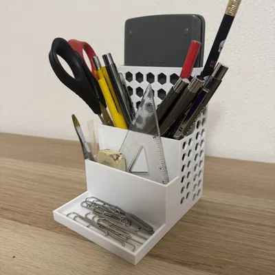 Giá Đựng Đồ Dùng Văn Phòng "Stojánek"