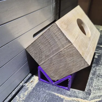 Dụng cụ hỗ trợ cắt gỗ (trên máy cưa lọng)