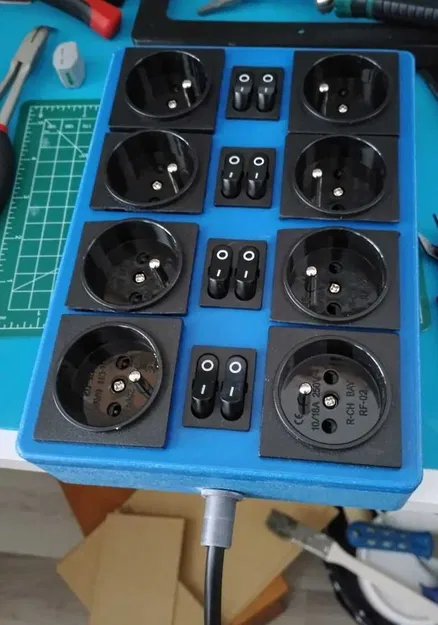 Hộp ổ cắm 230V điều khiển bằng công tắc - Image 3