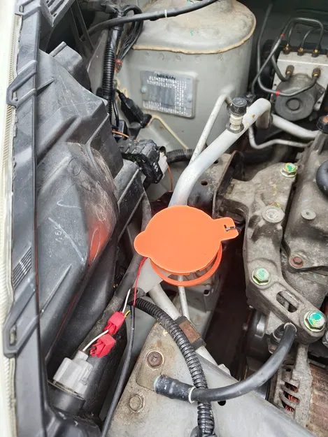 Nắp Châm Nước Rửa Kính - Image 3