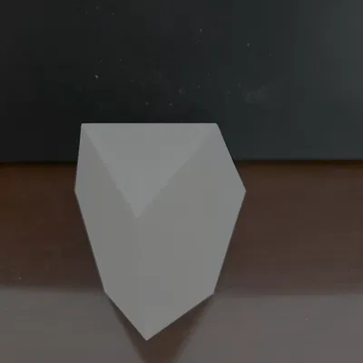 Mô Hình Icosahedron Bị Giảm Ba