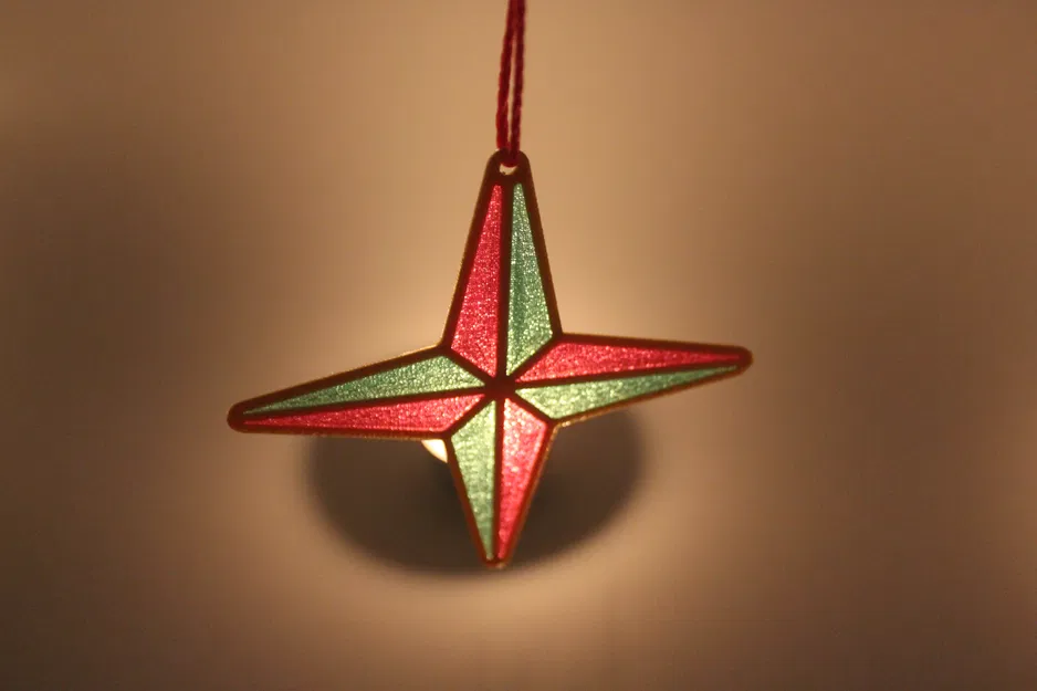 Đồ trang trí hình ngôi sao | Kiểu kính màu | Đa màu, trong mờ - Image 1