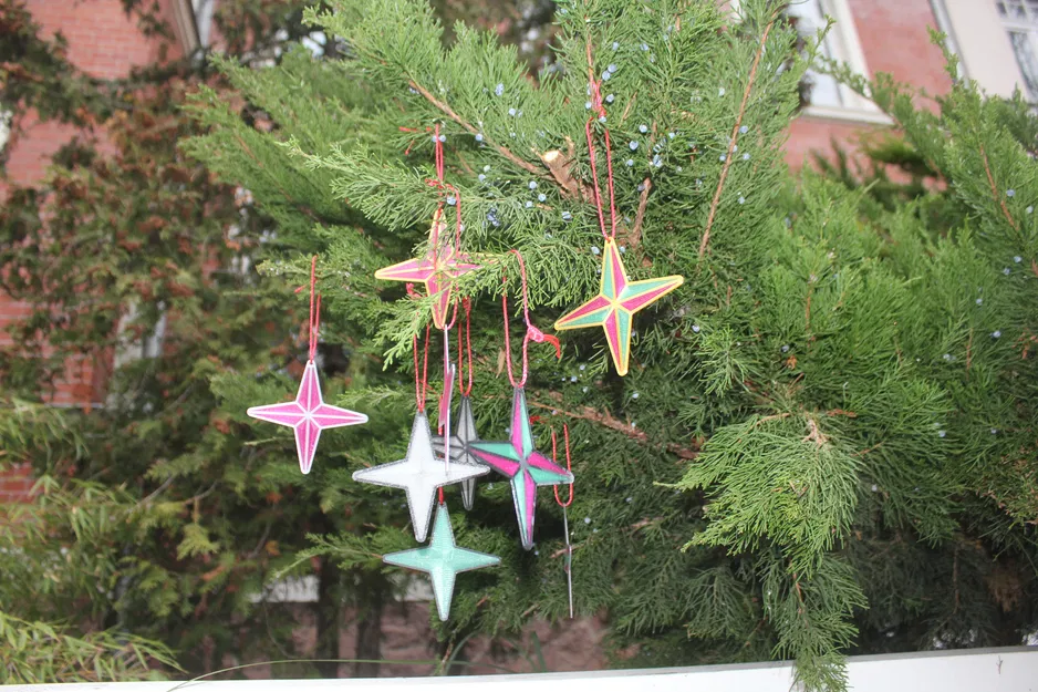 Đồ trang trí hình ngôi sao | Kiểu kính màu | Đa màu, trong mờ - Image 2