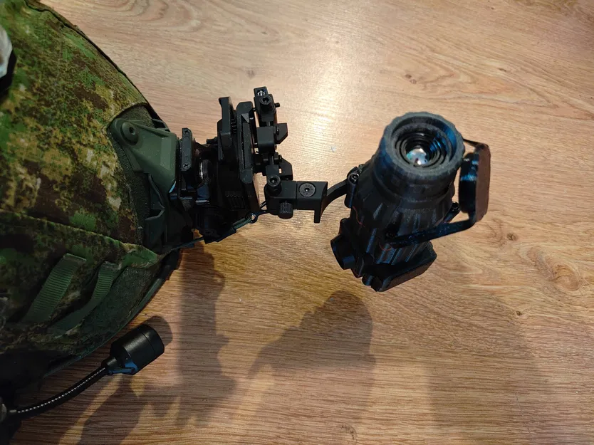 PVS "Nachtmahr" - Kính monocular nhìn đêm hồng ngoại, nhẹ, có DVR - Image 4