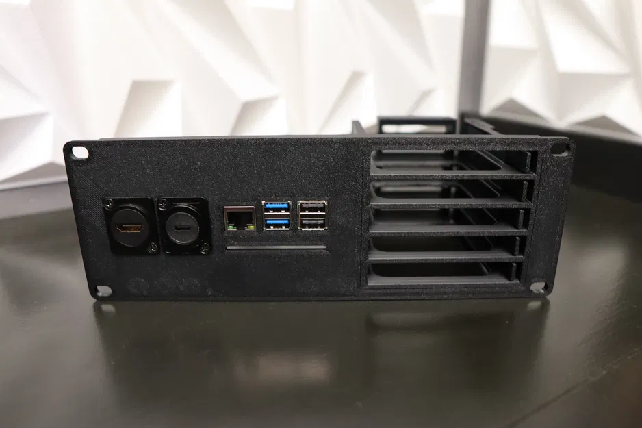 Tấm Rack Server Raspberry Pi5 NAS 10 inch, 5 khay SSD Hot Swap, Cổng HDMI & Nguồn - Image 3