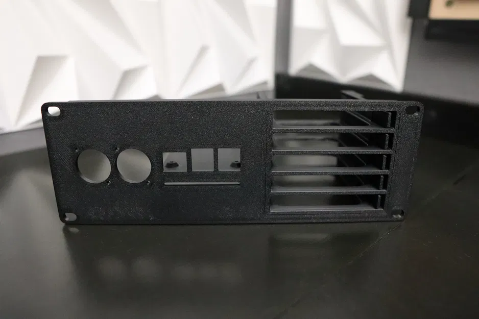 Tấm Rack Server Raspberry Pi5 NAS 10 inch, 5 khay SSD Hot Swap, Cổng HDMI & Nguồn - Image 6