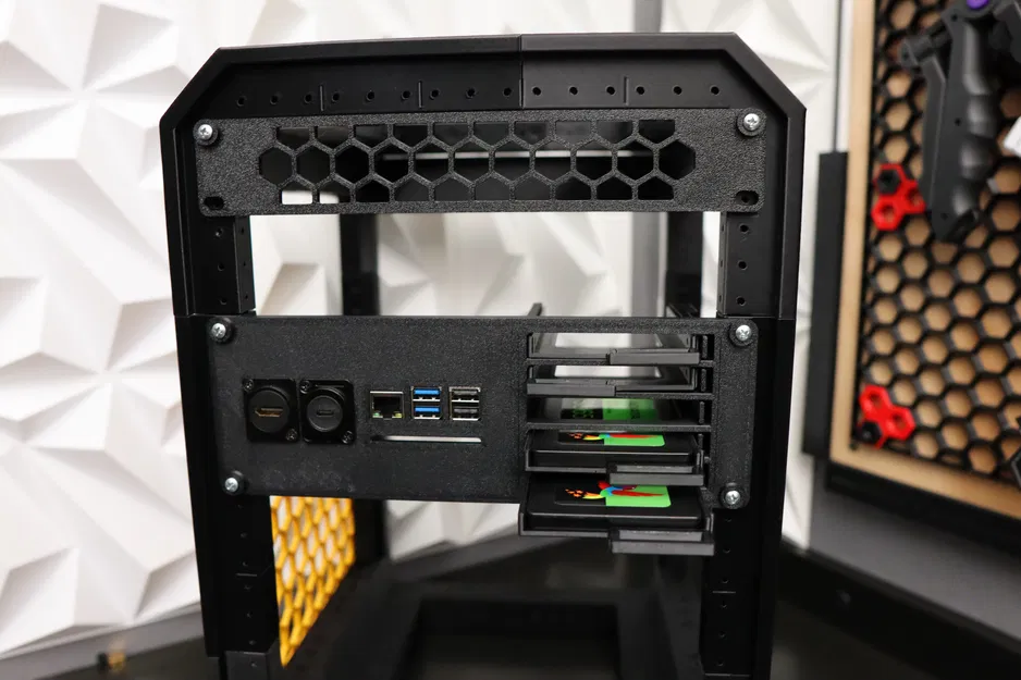 Tấm Rack Server Raspberry Pi5 NAS 10 inch, 5 khay SSD Hot Swap, Cổng HDMI & Nguồn - Image 7