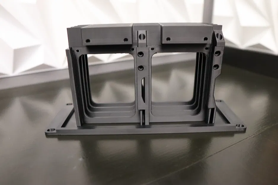 Khay 10 inch gắn nóng cho 8 ổ SSD, kích thước tủ rack 5U x 2U - Image 2