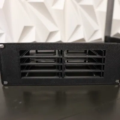 Khay 10 inch gắn nóng cho 8 ổ SSD, kích thước tủ rack 5U x 2U