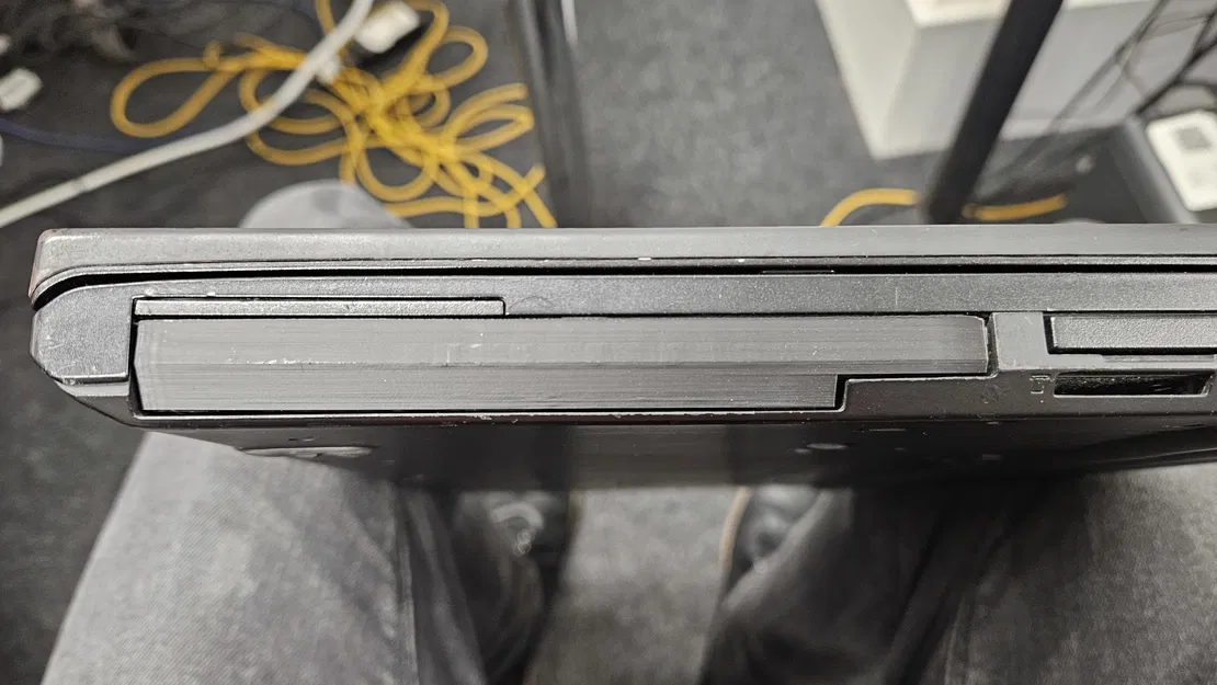 Miếng che ổ DVD Lenovo T430 T530 - Image 1