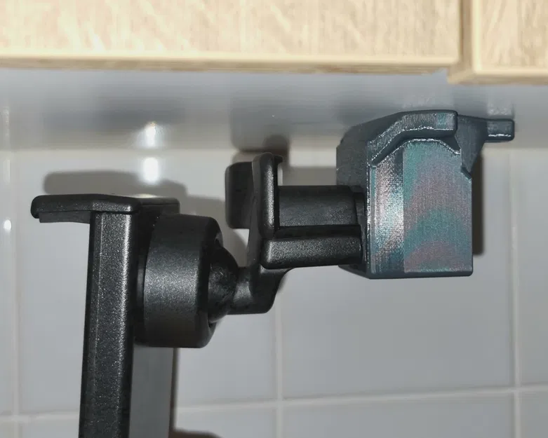 Đế Gắn Chân Bàn Máy Tính Bảng Skoda - Image 1