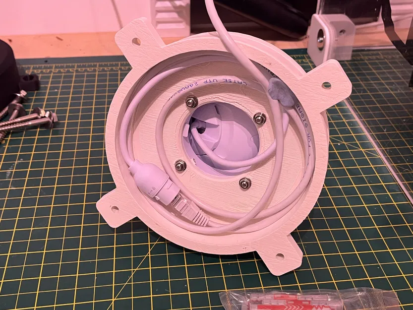 Đế Gắn Tường Unifi Protect G6 Pro Turret Có Ngăn Chứa Dây Cáp - Image 2