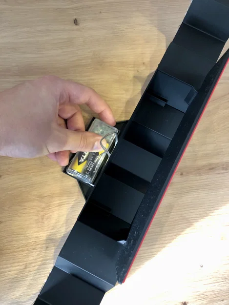 GIÁ ĐỠ TRƯNG BÀY STRANGER THINGS | KINDER JOY - Image 10