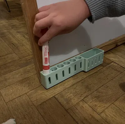 Giá Đựng Bút Và Tẩy Bảng Trắng