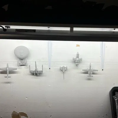 Các Mô Hình Treo Tường