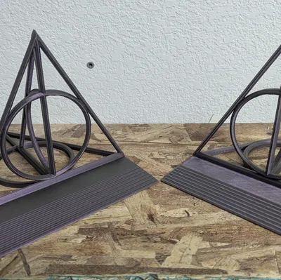 Kệ sách Deathly Hallows