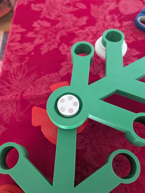 Giá Treo Nam Châm Cho Vòng Hoa Lego - Image 4