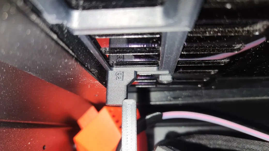 Cần gạt Vent Prusa CORE One sang CORE One+ bản chỉnh sửa cho đế nam châm - Image 3