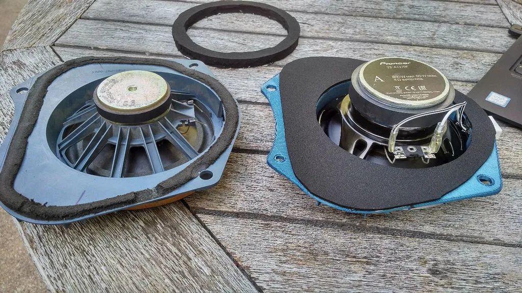 Giỏ loa cửa sau Toyota JZX90 cho loa 5 1/4" - Image 2