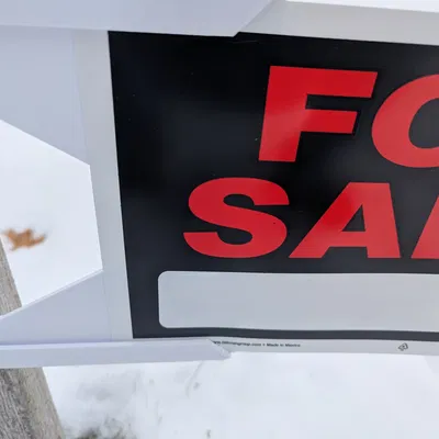 Khung Biển Thông Dụng Ngoài Trời - 8"x12" Không Cần Hỗ Trợ