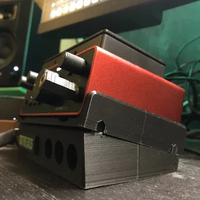 Đế Nghiêng Đơn Giản Cho Focusrite Scarlett Solo 3rd Gen