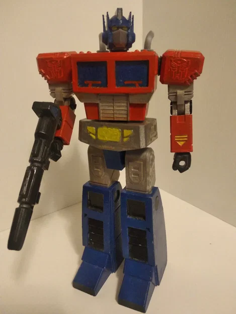 Mô hình Optimus Prime có thể cử động - Image 7