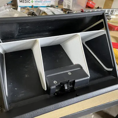 Hộp Đựng Đồ Ngăn Găng Tay Xe Jimny