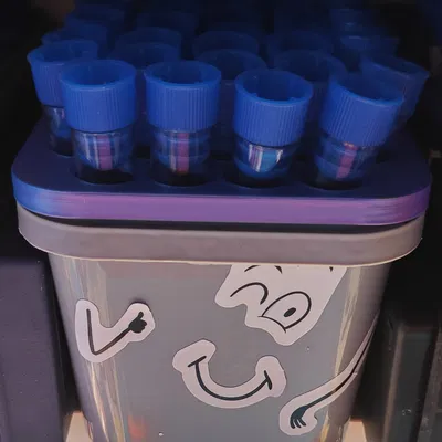 Kệ Đựng Ống Nghiệm Từ Hộp Kem Thiriet 1L