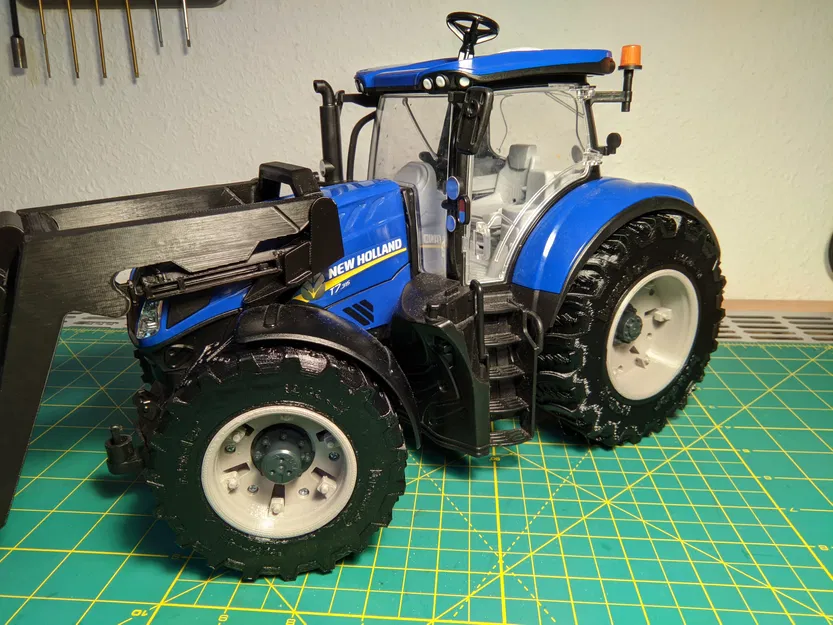 Mâm & Lốp Xe Thực Tế Cho Máy Kéo Bruder - Image 1