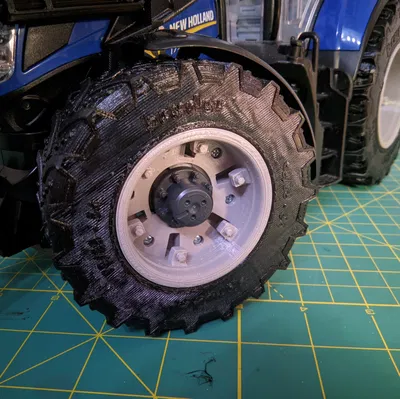 Mâm & Lốp Xe Thực Tế Cho Máy Kéo Bruder