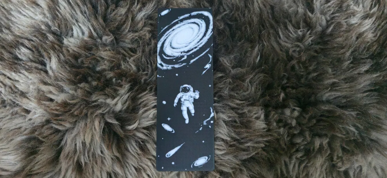 Kẹp Sách Du Hành Gia Vô Tận - "Deep Space Drifter Bookmark" - Image 1