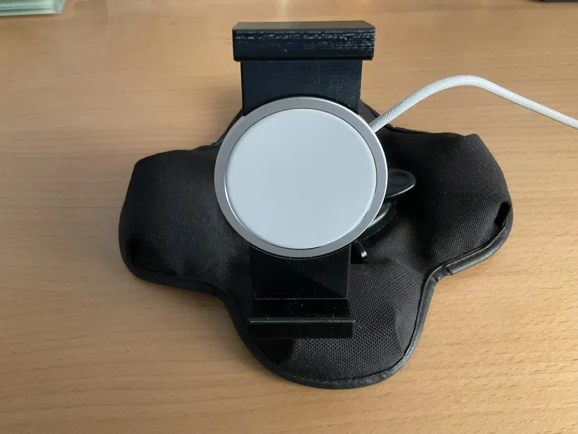 Bộ Chuyển Đổi Giá Đỡ Garmin Bean Bag Cho Sạc Apple MagSafe - Image 2