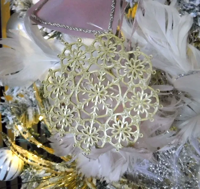 Trang trí Bông Tuyết Nhiều Cái - Image 1