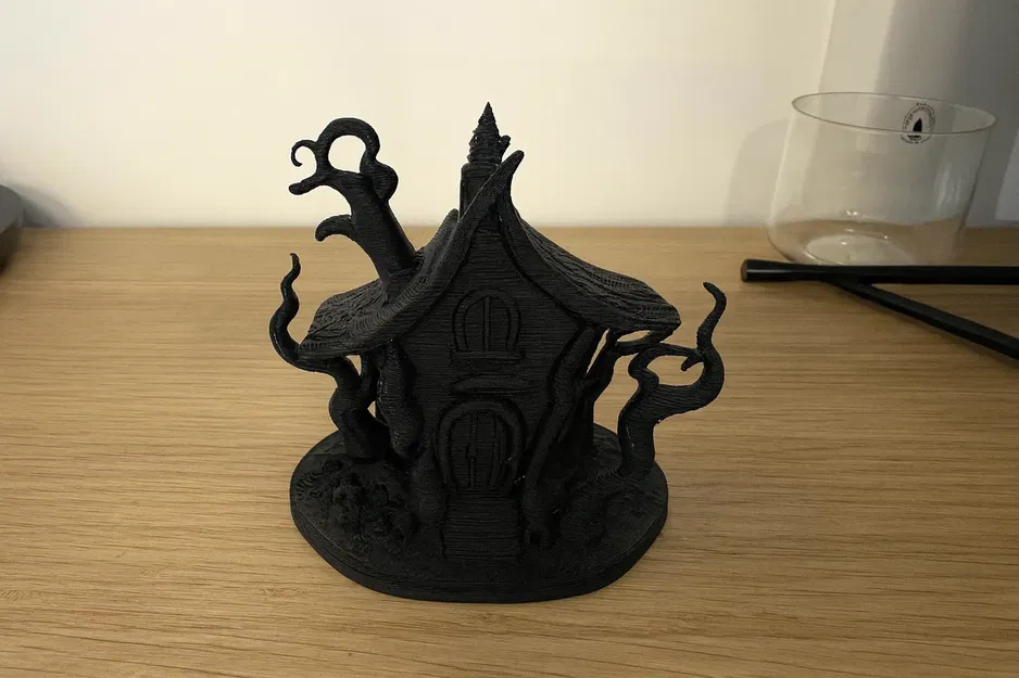 Ngôi Nhà Ma Ám - Image 2