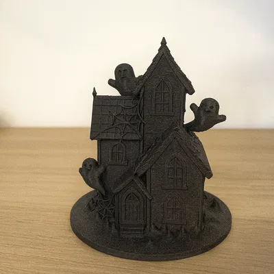 Ngôi Nhà Ma Ám Đáng Yêu