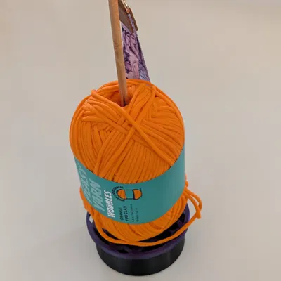 Giá Đỡ Cuộn Len Hoa Anh Đào