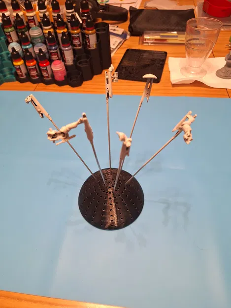 Đế kẹp cá sấu để sơn mô hình - Image 1