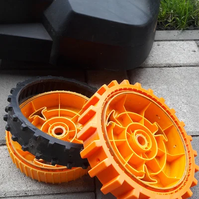 Drapáky cho máy cắt cỏ robot RIWALL RRM1000