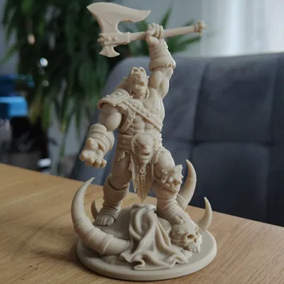 Tượng Orc Bò Đứng Trên Đầu Lâu Quỷ - WoW Warcraft