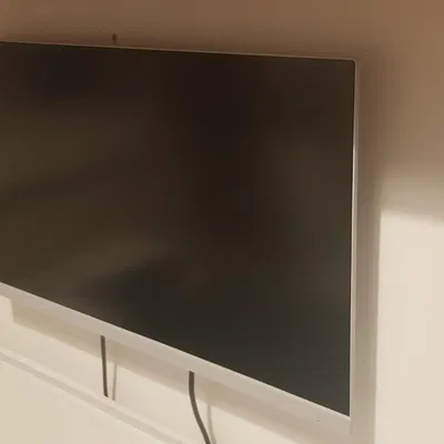 Giá treo tường TV/Màn hình VESA 100x100 tháo lắp dễ dàng