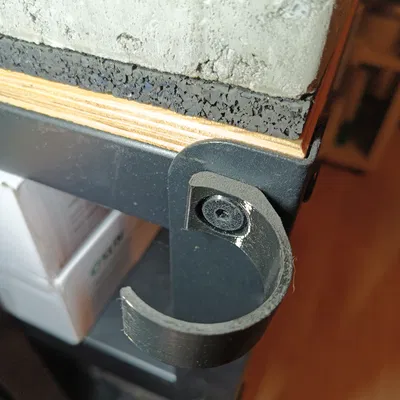 Halterung - Đế Giữ Máy Hút Bụi