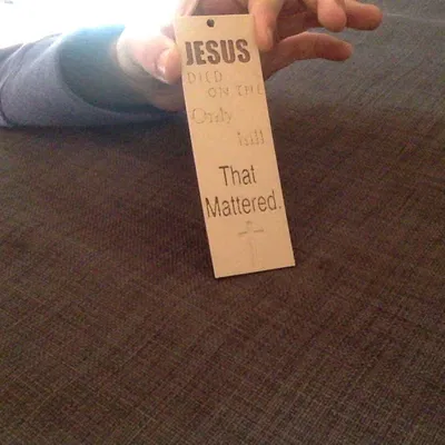 Móc khóa "Ngọn đồi duy nhất"