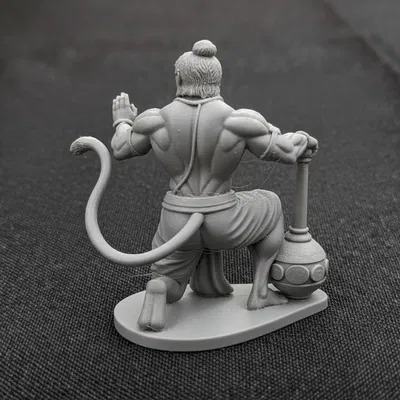 Tượng Thần Hanuman ở tư thế quỳ