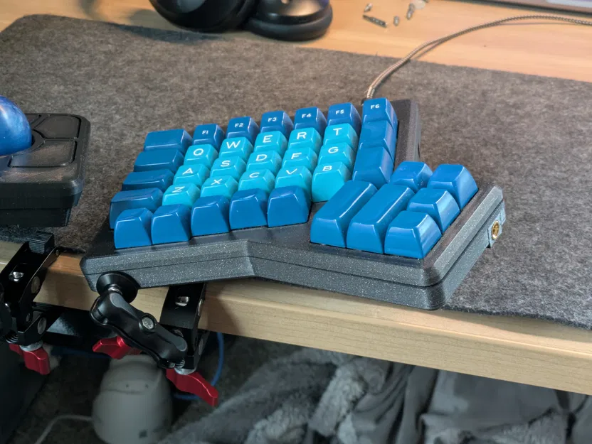 Vỏ Ergodox Có Thể Gắn Lên Tripod - Image 5