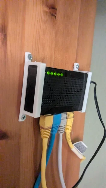 Giá Treo Tường Tenda SG105 5 Port Switch - Image 1
